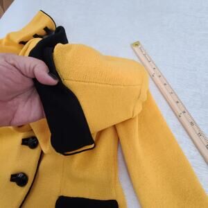 St John Collection by Marie Gray Vintage ladies knit Blazer jacket yellow Size 8